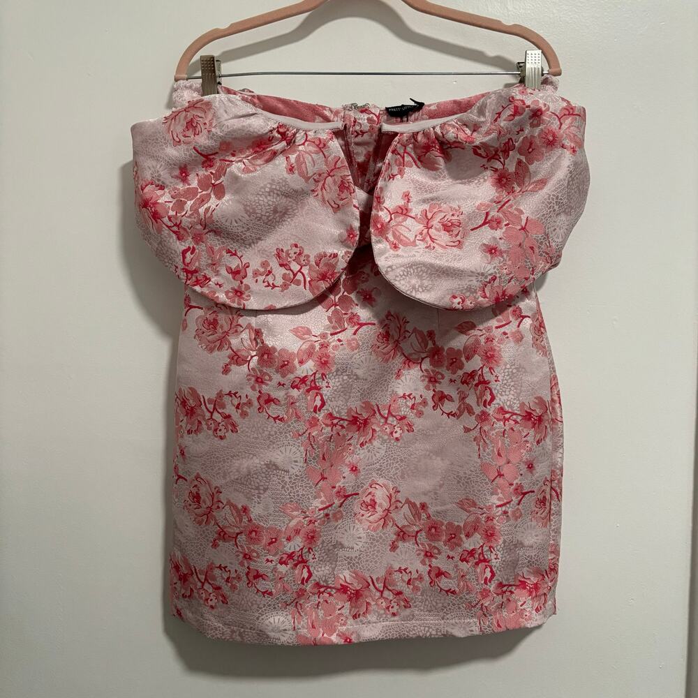 PrettyLittleThing Pink Jacquard Mini Dress Size 8 NWT